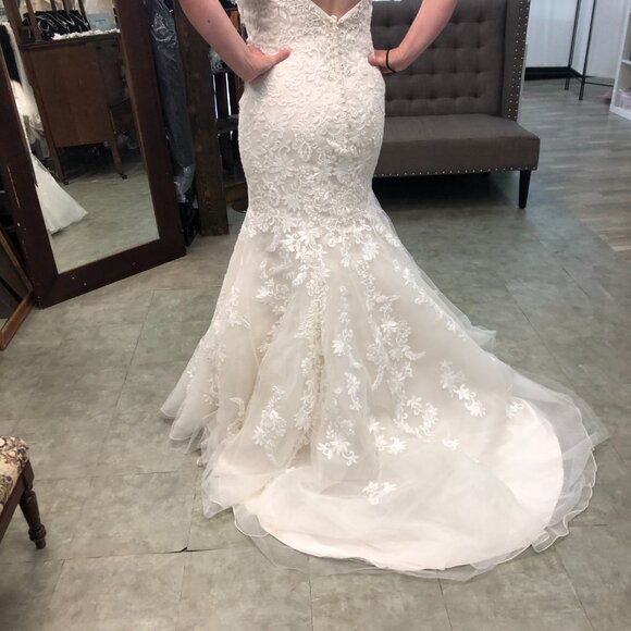 NEW Blush Ivory Mermaid Lace Fit & Flare Bridal Gown, Sexy Flattering Strapless - Picture 12 of 14
